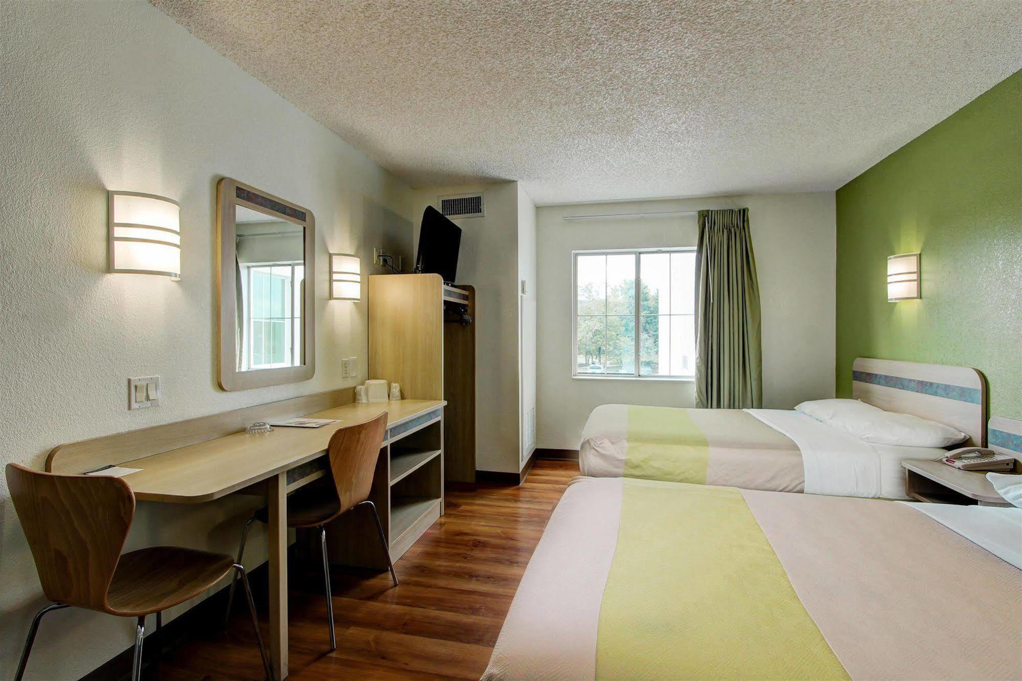 Park By Radisson, Inn